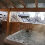 Waldzeit 度假居 *